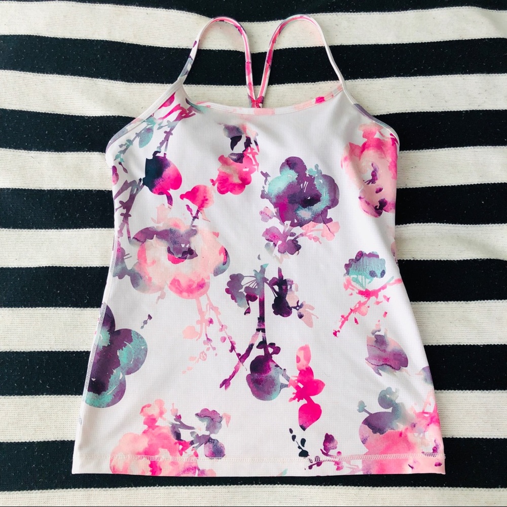 Lululemon floral workout top size 8